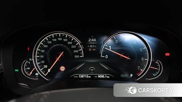 BMW 5 Series (G30) id 4552114 из Кореи 17