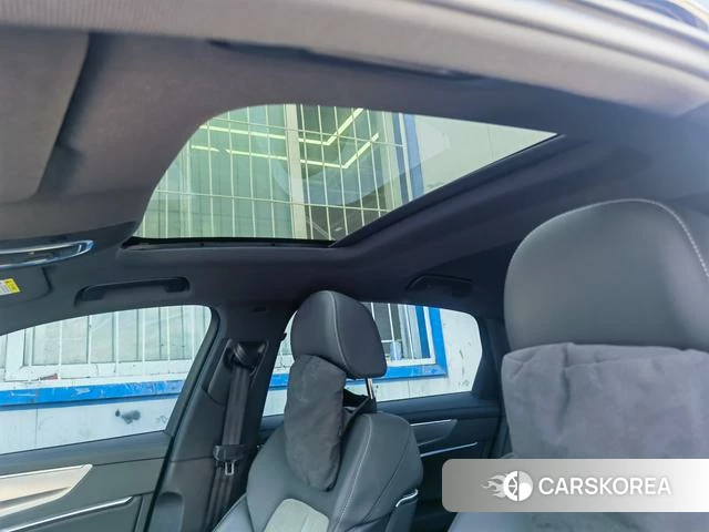Audi A6L id 4259516 из Китая 10