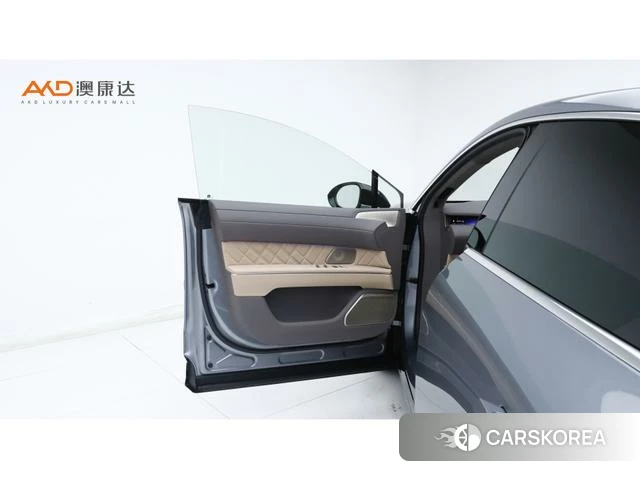 Weilai ET9 id 3908922 из Китая 8