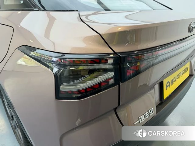 Toyota bZ3 id 4211548 из Китая 18