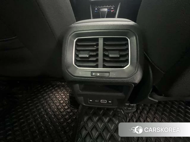 Volkswagen Tiguan L id 4297920 из Китая 20
