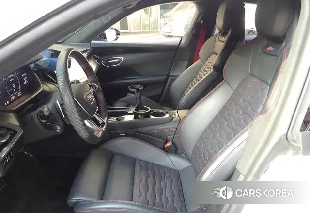 Audi RS e-Tron GT id 3640011 из Кореи 18