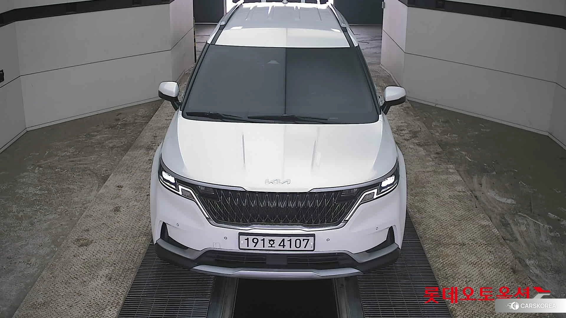 Kia Carnival id 3888419 из Кореи 35