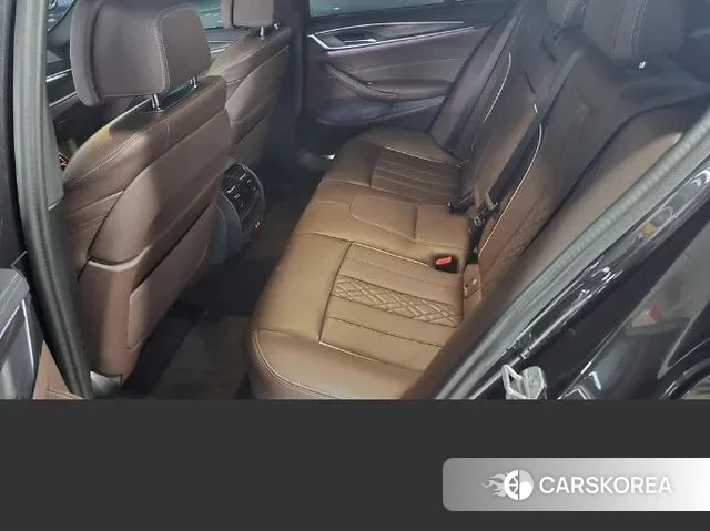 BMW 5 Series (G30) id 3011403 из Кореи 15