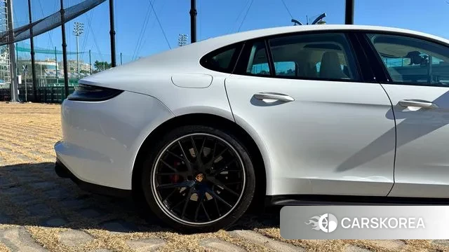 Porsche Panamera (971) id 3620809 из Кореи 18