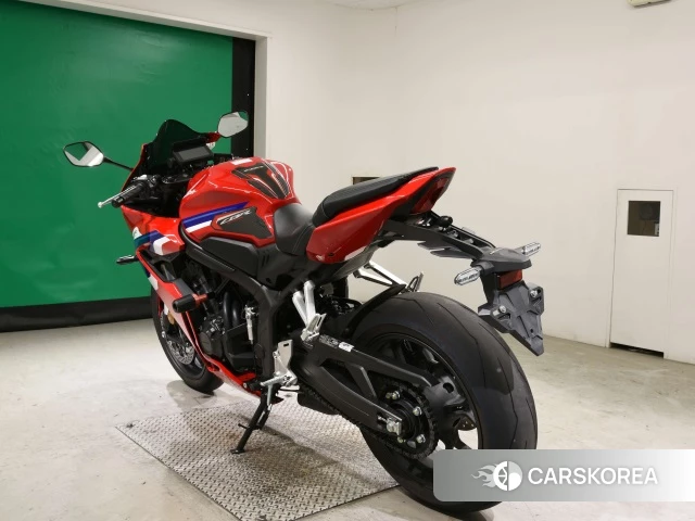 Honda CBR650R E-CLUTCH id 4368012 из Японии 8