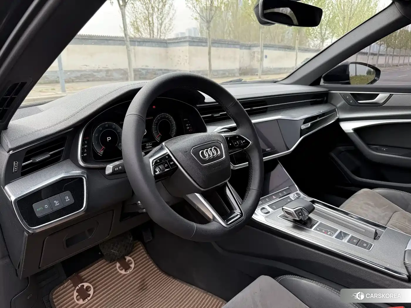 Audi A6L id 4553827 из Китая 8