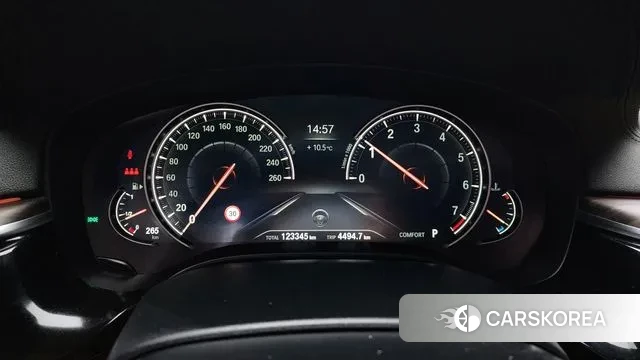 BMW 5 Series (G30) id 3682634 из Кореи 18