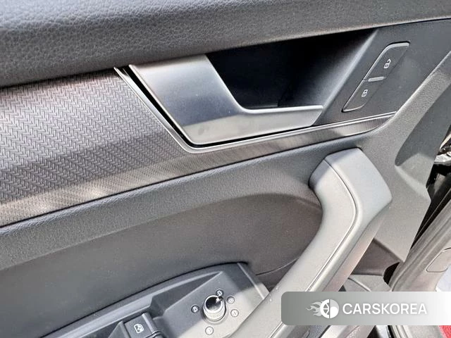 Audi Q5L id 4238154 из Китая 38