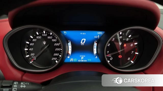Maserati Levante id 3795115 из Кореи 18