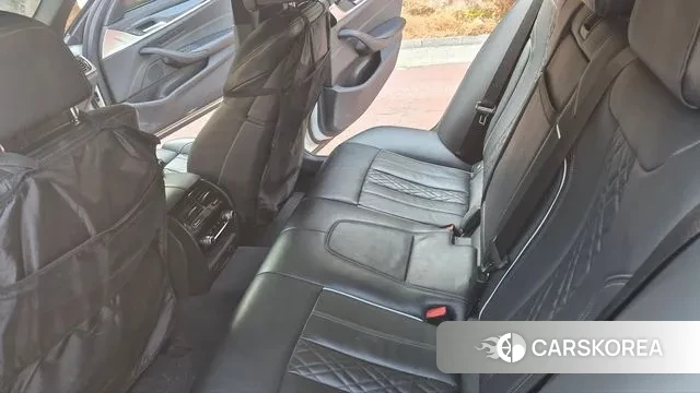 BMW 5 Series (G30) id 3622543 из Кореи 8