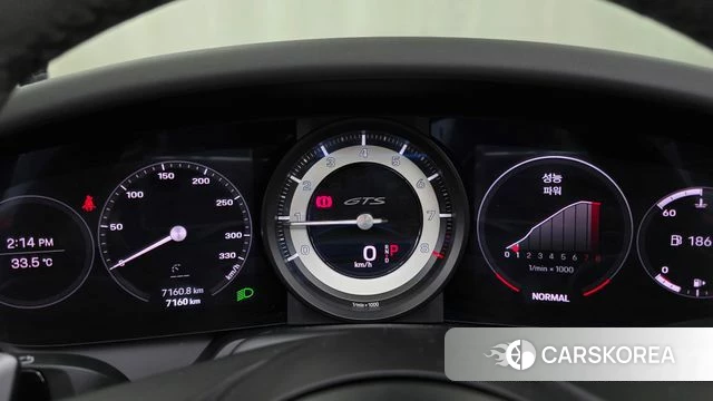 Porsche 911(992) id 4623699 из Кореи 32