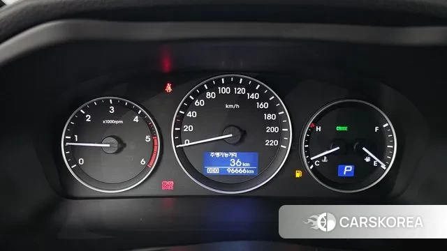 Hyundai The New Grand Starex id 3616819 из Кореи 18