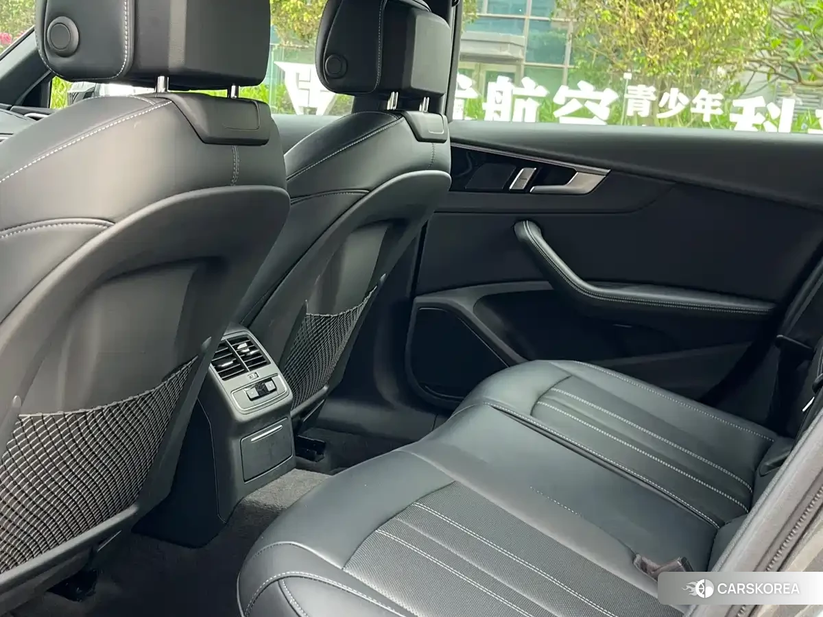 Audi A4L id 4644588 из Китая 8