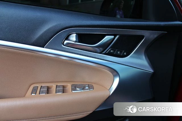 Genesis The New G70 id 4775353 из Кореи 18