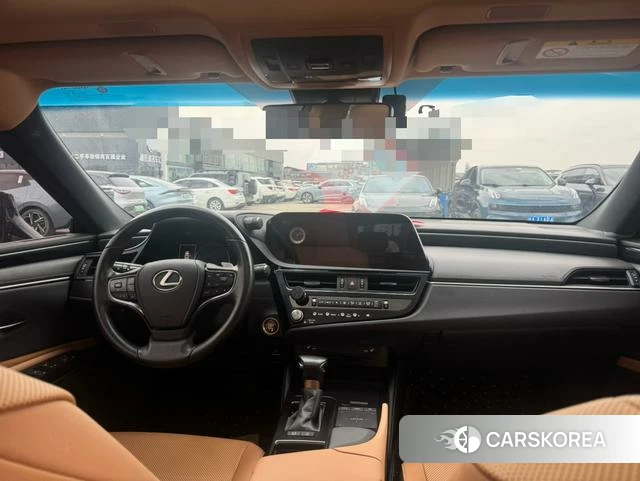 Lexus ES id 4261324 из Китая 13