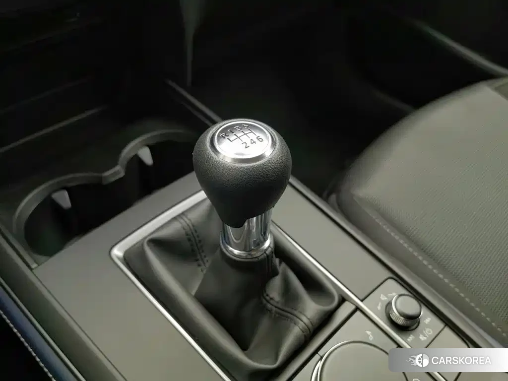 Mazda CX-30 id 4654527 из Китая 22