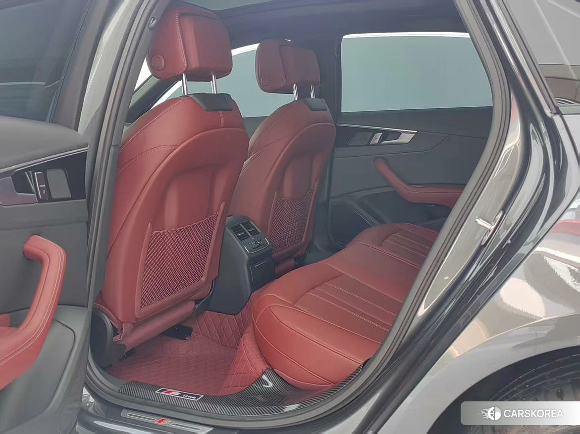 Audi A4L id 4455745 из Китая 16