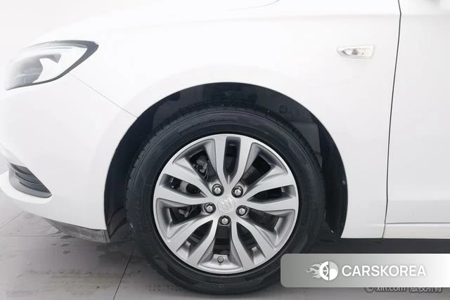 Buick Yinglang id 4254182 из Китая 22