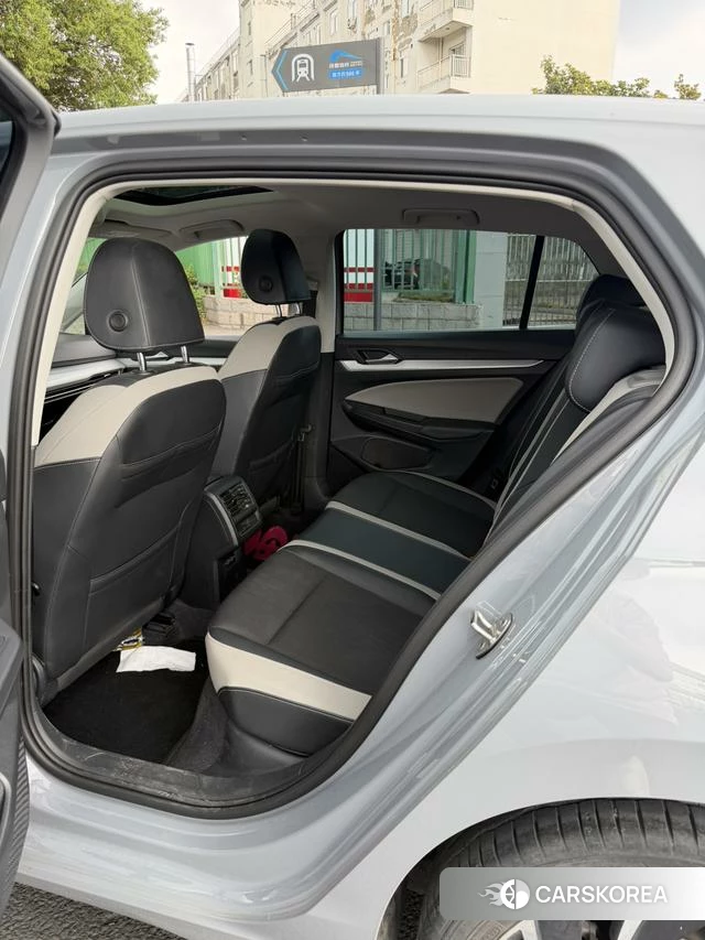 Volkswagen Golf id 4366013 из Китая 14