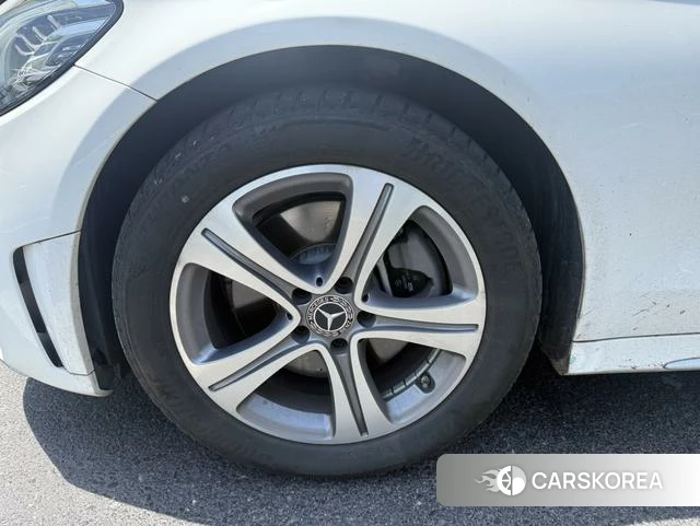 Mercedes-Benz Class C id 4263268 из Китая 8