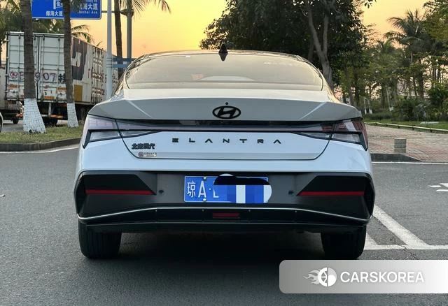 Hyundai Elantra id 3896241 из Китая 8