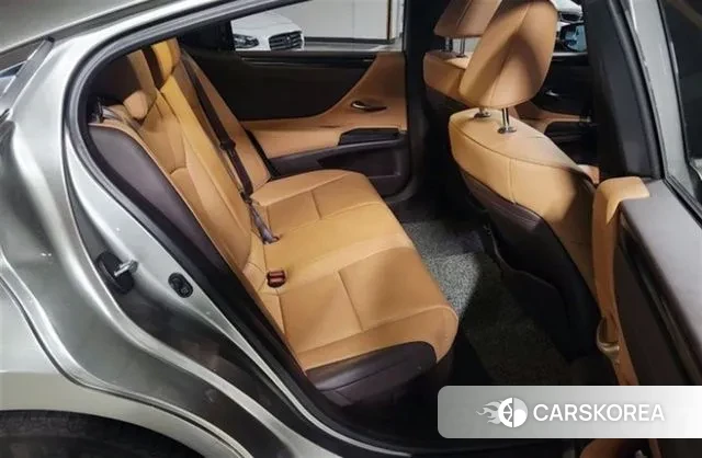 Lexus ES300h 7th generation id 3013782 из Кореи 12