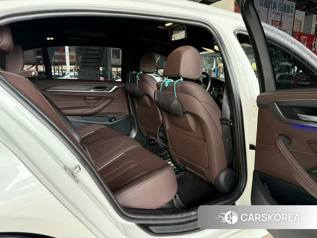 BMW 5 series id 4256601 из Китая 8