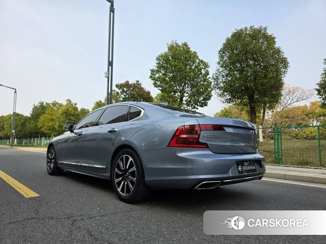 Volvo S90 id 4236794 из Китая 17