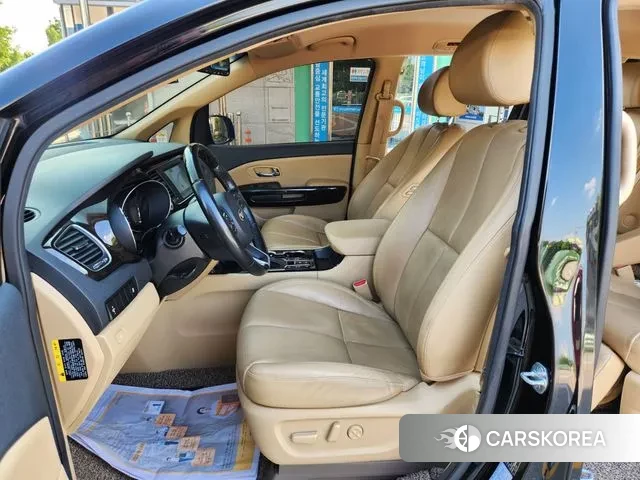 Kia The New Carnival id 3055622 из Кореи 18