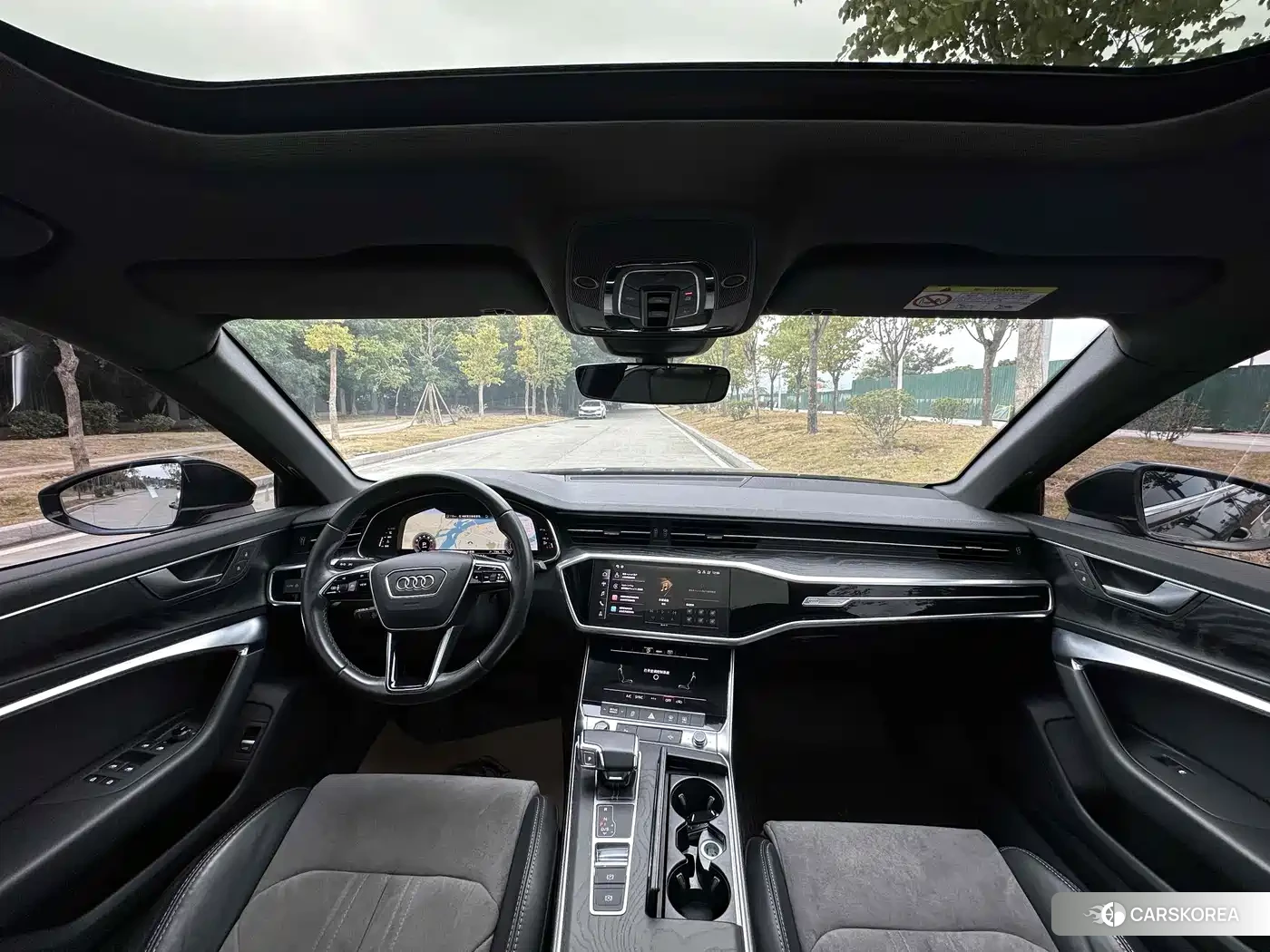 Audi A6L id 4546103 из Китая 8