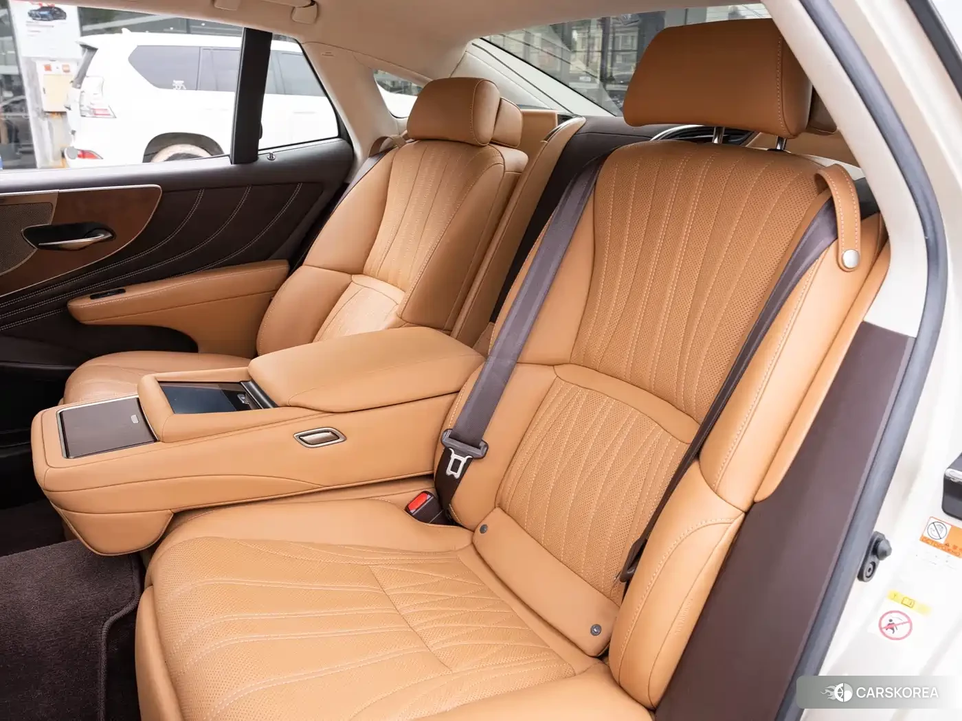 Lexus LS id 4553729 из Китая 20