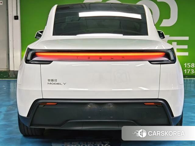 Tesla Model Y id 4213806 из Китая 18