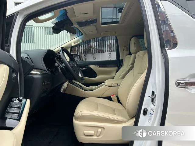 Toyota Elfa id 4260851 из Китая 17