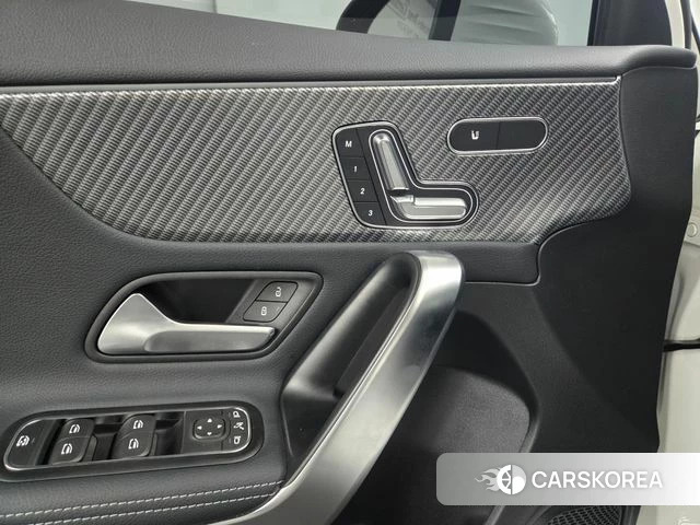 Mercedes-Benz A-Class W177 id 4773180 из Кореи 11