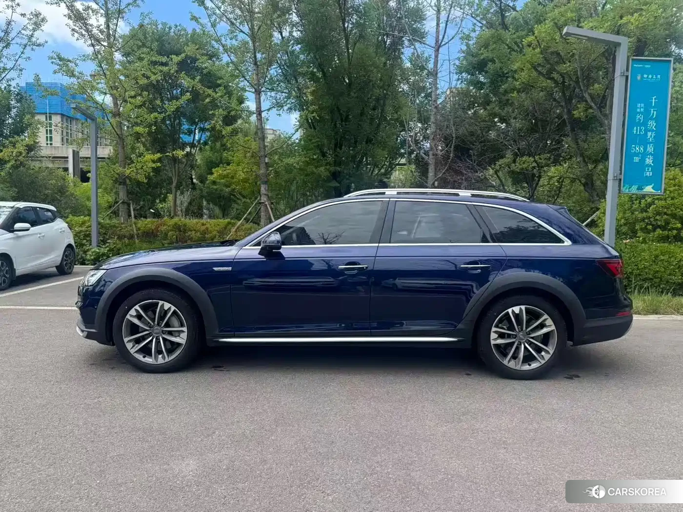 Audi A4L id 4600782 из Китая 15