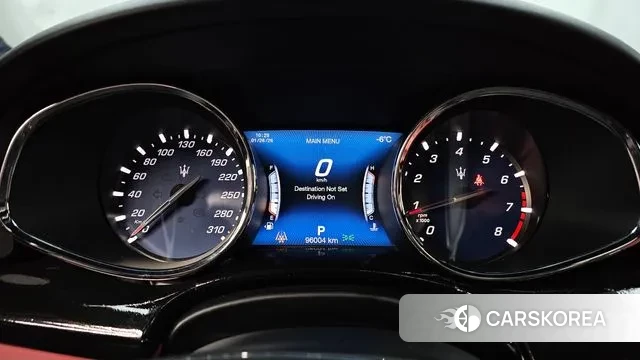 Maserati Quattroporte id 3631728 из Кореи 18