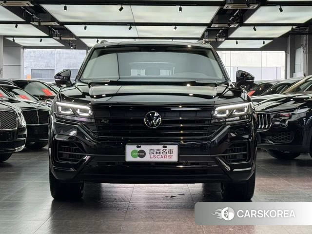 Volkswagen Touareg id 4211861 из Китая 18