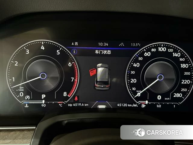 Volkswagen Touareg id 3983486 из Китая 8