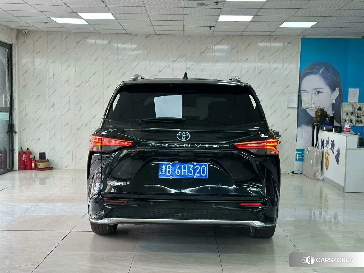 Toyota Grevia id 4487511 из Китая 8