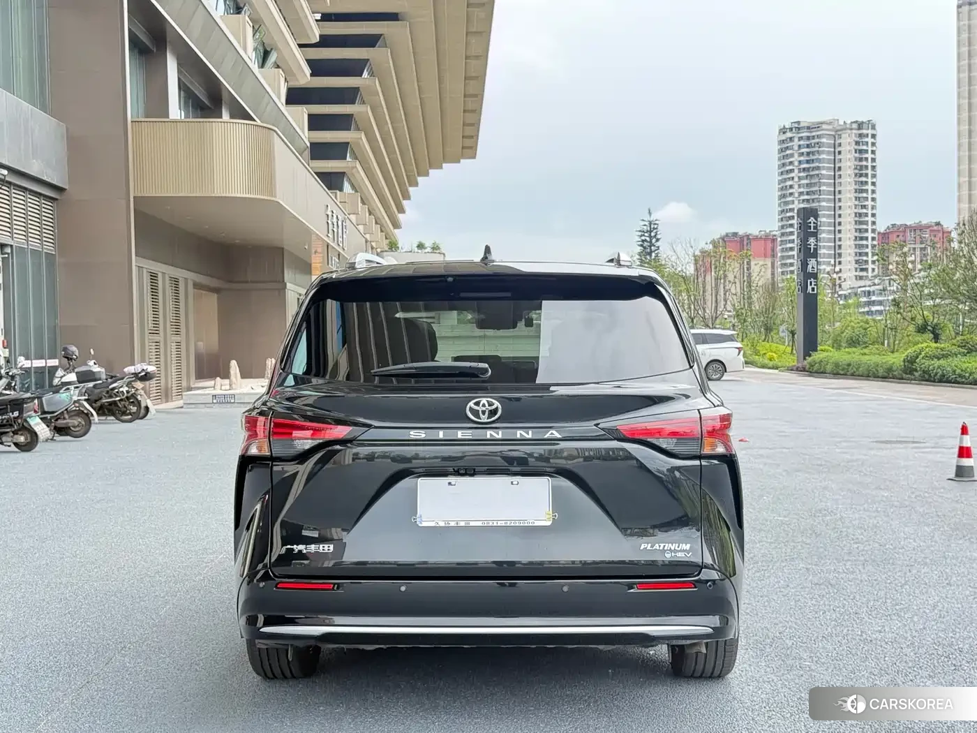 Toyota Sienna id 4514169 из Китая 9