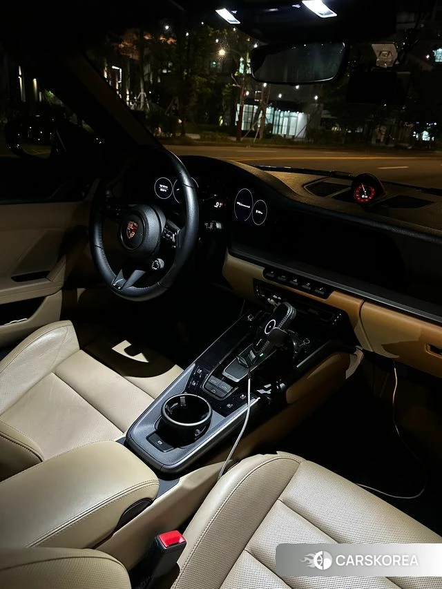 Porsche 911(992) id 4619973 из Кореи 8