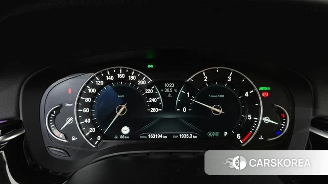 BMW 5 Series (G30) id 4678030 из Кореи 18