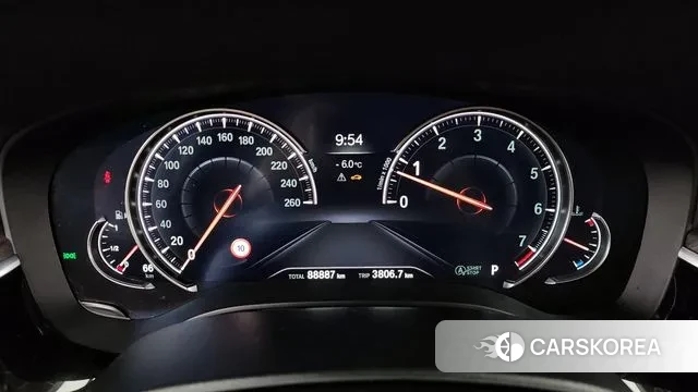 BMW 5 Series (G30) id 3667037 из Кореи 18