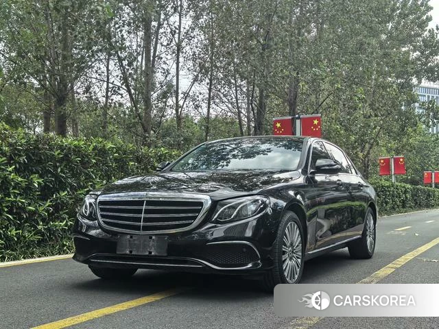 Mercedes-Benz E-class id 3895968 из Китая 8