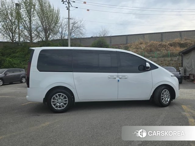 Hyundai Staria id 3940243 из Кореи 18