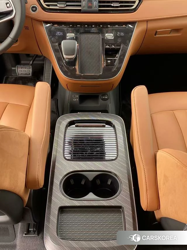 Red flag HQ9 PHEV id 3939326 из Китая 8