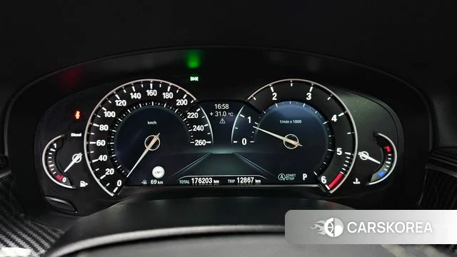 BMW 5 Series (G30) id 4587469 из Кореи 18