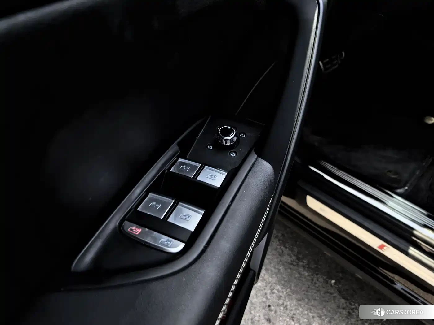 Audi Q5L id 4601032 из Китая 14