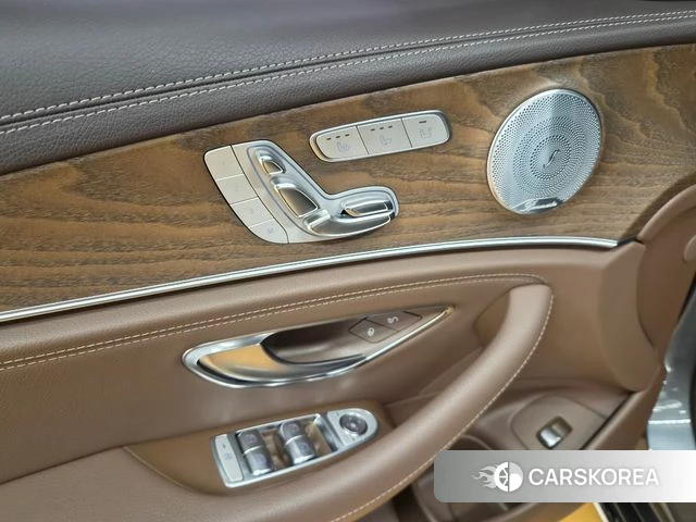 Mercedes-Benz E-Class W213 id 4020553 из Кореи 18